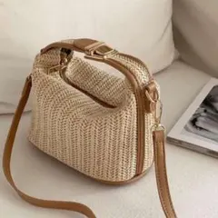 新品✨ベルトハンドル ストロー ショルダーバッグ 韓国 10代 20代 30代