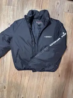 GUESS ブラック ダウンジャケットのサムネイル