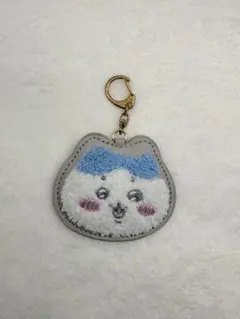ちいかわハチワレ ふわふわ ワッペンキーホルダ 一可愛いアウトレット