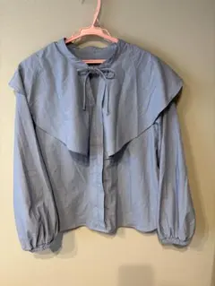 ライトブルー フリル付き長袖ブラウス M