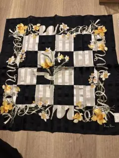 Item thumbnail for item 826f1812-1c12-4bed-b82b-12fbe9f58217