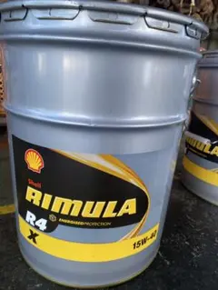 Shell Rimula R4 X 15W-40 エンジンオイルのサムネイル