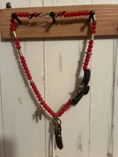 フェザーネックレス