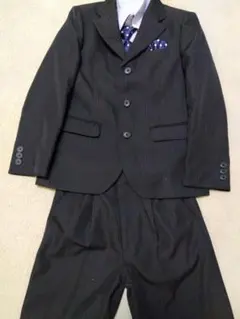 オリバーハウス　スーツ　１３０センチ