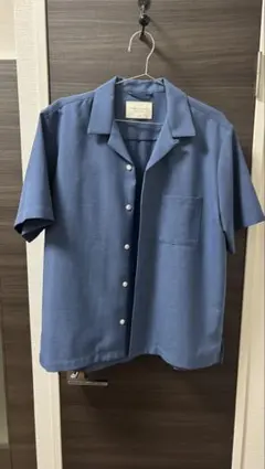 オープンカラーシャツ