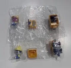 SKZOO スクールバスフィギュア ウルフチャン トェッキ