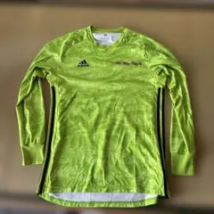 adidas 蛍光グリーン 長袖ウェア