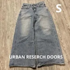 URBAN RESERCH DOORS 別注　Lee ワイドデニム　水色