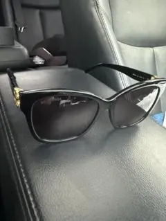 BALENCIAGA ブラック サングラス SB01028Aのサムネイル