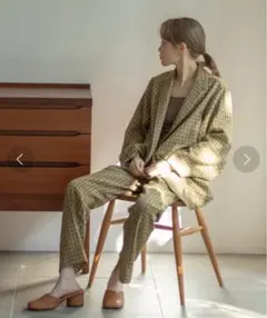 カスタネ　テーラードジャケット　セットアップ