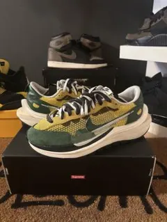 NIKE sacai VaporWaffle Yellow Greenのサムネイル
