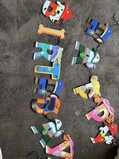 パウ・パトロール カラフル装飾文字