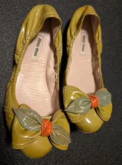 miu miu 34 1/2 リボン付き 黄緑のサムネイル