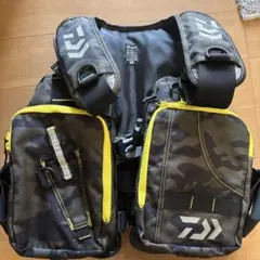 2026年最新】daiwa フローティングベストの人気アイテム - メルカリ