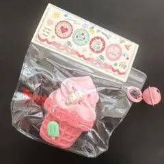 ププランド スクイーズ アイスクリーム型スイーツ ピンク