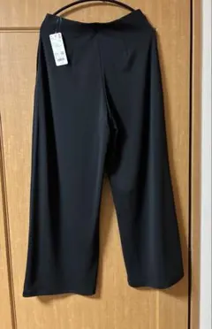 UNIQLO ♡クレープジャージーストレートパンツ ♡L ♡ブラック