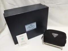 美品】PRADA プラダ ポーチ Re-Nylon 三角ロゴ ストラップ付 - メルカリ