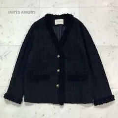 金ボタン ノーカラージャケット