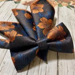 蝶ネクタイ　ポケットチーフ2点セット/オレンジ花柄&ダークブラウ N