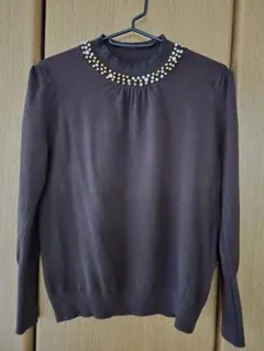ビーズ装飾長袖ニット