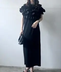 Ameri ONE SHOULDER LACE FLARE ROMPERS - メルカリ