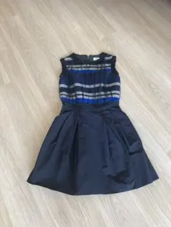 ランバンオンブルーワンピース
