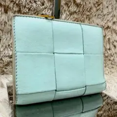 【美品】RFID搭載 ボッテガ 二つ折り財布 カセット　イントレチャート レザー