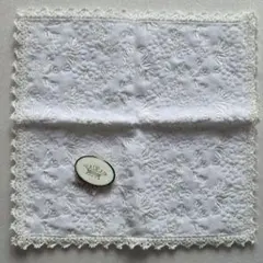 TOCCA 刺繍入りホワイトハンカチ