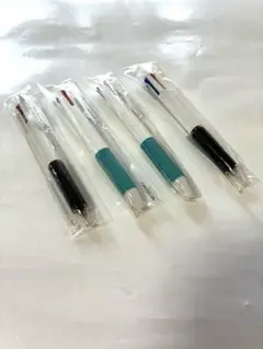⭐︎未使用⭐︎３色ボールペン　ゼブラ&uniのサムネイル