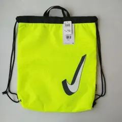 新品未使用 ナイキ プールバッグ バッグ 蛍光 バックパック ネオンカラー