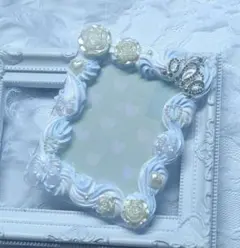 ハンドメイド　硬質ケース　トレカケース　ホイップデコ　推し活　水色　白