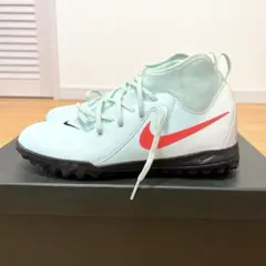 ナイキ トレシュ NIKE PHANTOMトレーニングシューズ 23.0cm