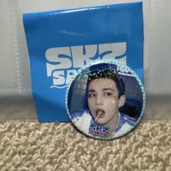 スキズ ポップアップ サウナ 缶バッジ ピリ ヒョンジン