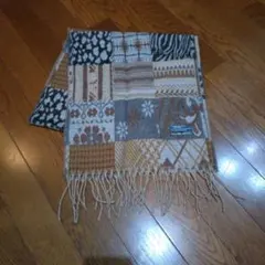 パッチワークデザイン マフラー　イタリア製）