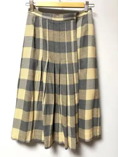 グレー×ベージュのチェック柄プリーツ巻きスカート ウール100%