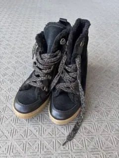 ファー付き黒スエードハイカットブーツ