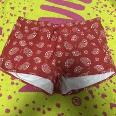 ZUMBA ペイズリーショートパンツ