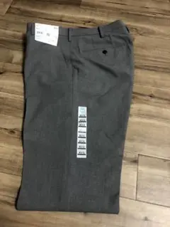 【新品】ユニクロ 感動パンツ グレー85×76 DRY機能