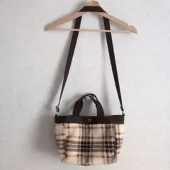 ショルダー付きミニトートバック　ブラウン　チェック柄　もふもふ