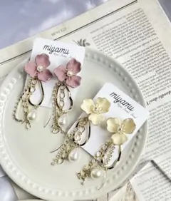 ハンドメイド　ピアス　お花