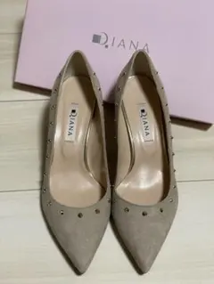D.IANA スタッズ付きベージュパンプス 23.5cm