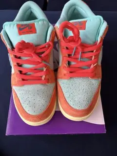 NIKE SB DUNK LOW PRO スニーカーのサムネイル