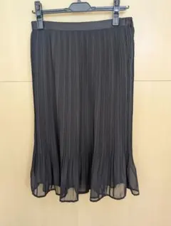 a.v.v. ブラック　プリーツロングスカート