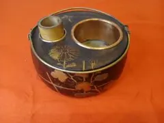 時代物 木製煙草盆 手付火鉢 蒔絵 菊文様 銅製落とし 骨董品
