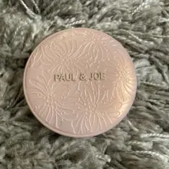 PAUL & JOE シースルーヴェール コンパクト01