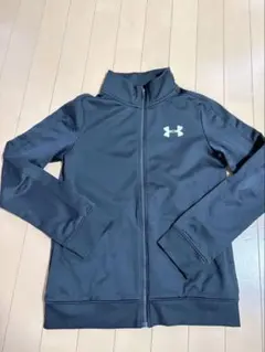 アンダーアーマージャージ上着ジュニアキッズ子供YLG黒ブラック冬用
