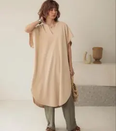 キーネックサイドスリットワンピース　Bab