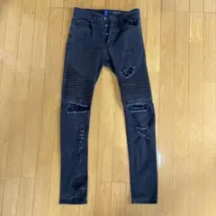 H&M スキニーデニム バイカーパンツ ダメージ加工 ブラックのサムネイル