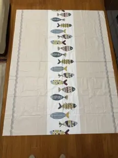 魚と花柄のテーブルクロス　その他3枚セット