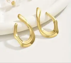 ドロップフープピアス （ゴールド）大ぶり